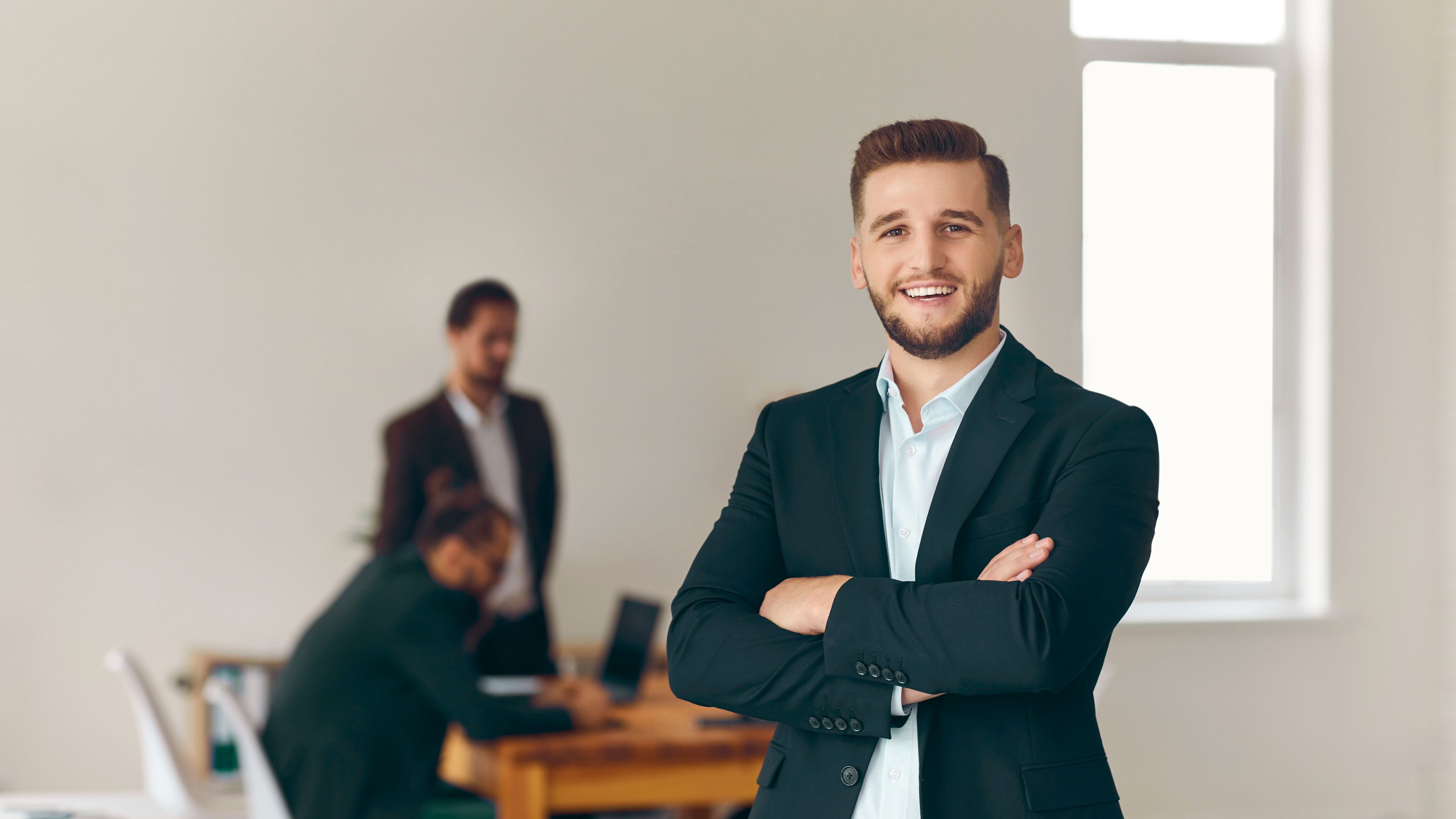 Keen on Earning a High Salary Overseas? Here Are Some Promising Careers – But Make Sure You’ve Got the Right Skills First!